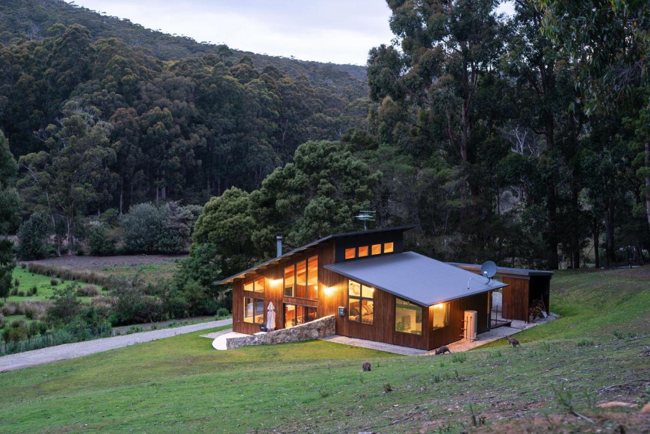 Adventure Bay Retreat Bruny Island Villa Exteriör bild
